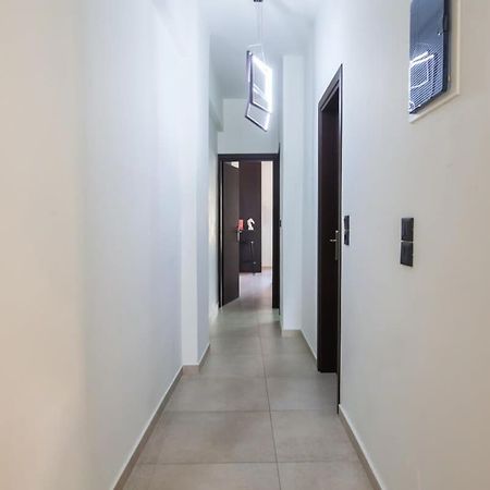 Beautiful Elegant Apartment Next To Monastiraki アテネ エクステリア 写真